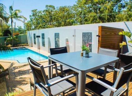 Peninsula Nelson Bay Motel and Serviced Apartments