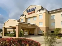 Fairfield Inn & Suites Marshall Hotels near Eastpark Shopping Center