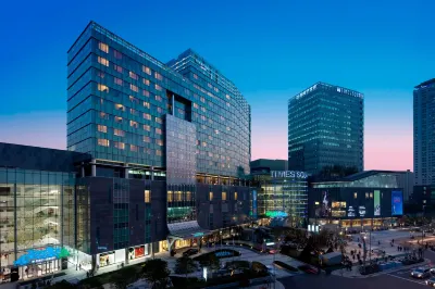 Courtyard by Marriott Seoul Times Square Hotel berhampiran Hyundai Department Store(D-CUBE City)