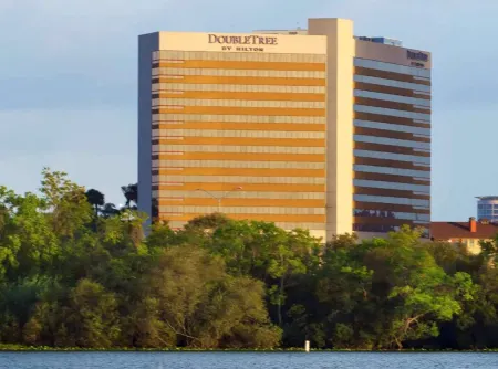 DoubleTree by Hilton Orlando Downtown