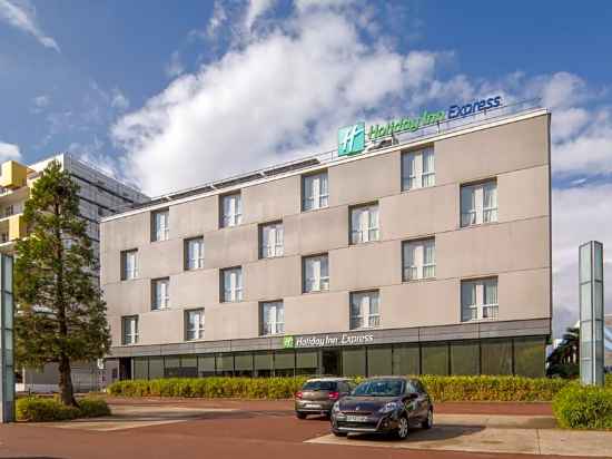 Holiday Inn Express Saint - Nazaire Hotel Exterior