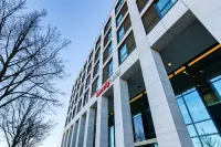 IntercityHotel Berlin Airport BER Terminal 1+2 Hotels near bcc Berlin Congress Center GmbH