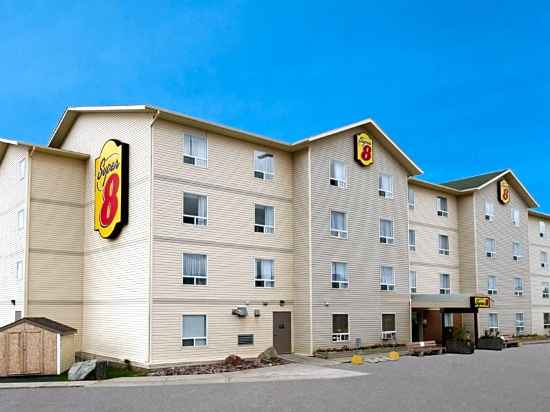 Super 8 by Wyndham Yellowknife Hotel Exterior