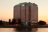 DoubleTree Suites by Hilton Hotel Boston - Cambridge Hotels near Northeastern University