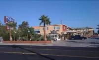 Travel Inn and Suites Hotel di Victorville