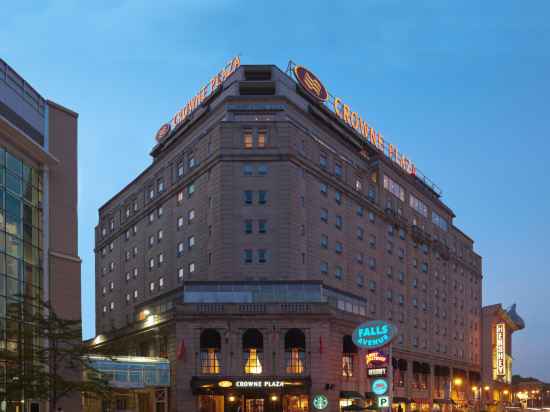 Crowne Plaza Niagara Falls-Fallsview Hotel Exterior