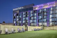 Doubletree by Hilton Hot Springs Hotels near Gallery Central