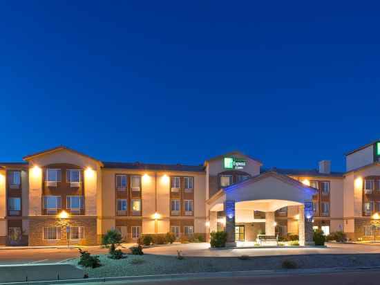 Holiday Inn Express & Suites Casa Grande Hotel Exterior