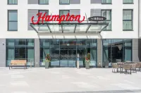 Hampton by Hilton Munich City Centre West Hotels near Sitzbank (mit Mülleimer)