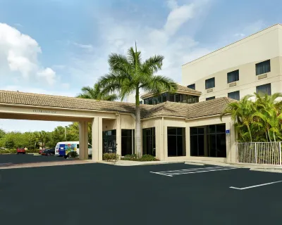 Hilton Garden Inn West Palm Beach Airport Hotels near Tillys