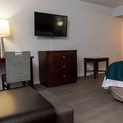 King Room with Kitchen-Non-Smoking Studio 6 Ocala, FL Promo Code