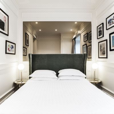 Deluxe Double Room The Shire Hotel Promo Code