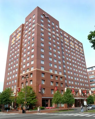 Residence Inn Boston Cambridge Hotels near Alewife