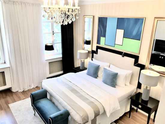 Mondrian Luxury Suites Unesco Old Town Rooms