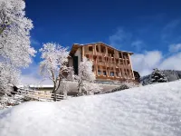 Alpinhotel Vajolet - Adults Only Hotels in Fie