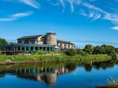 The Riverside Park Hotel Hotels near National Opera House