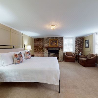 Traditional Room The Presidents' Quarters Inn Promo Code