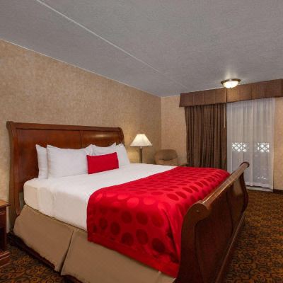 King Room-Non-Smoking EverSpring Inn & Suites Marshall Promo Code