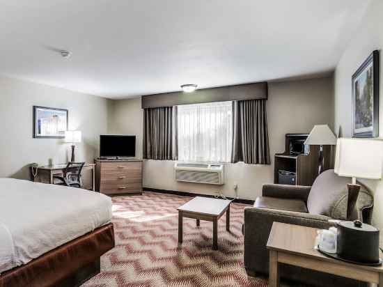 Best Western Plus Sonora Oaks Hotel  Conference Center Rooms