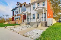 4 Mi to Dtwn: Detroit Townhome Near North End Hotels near Lincoln Street Art Park