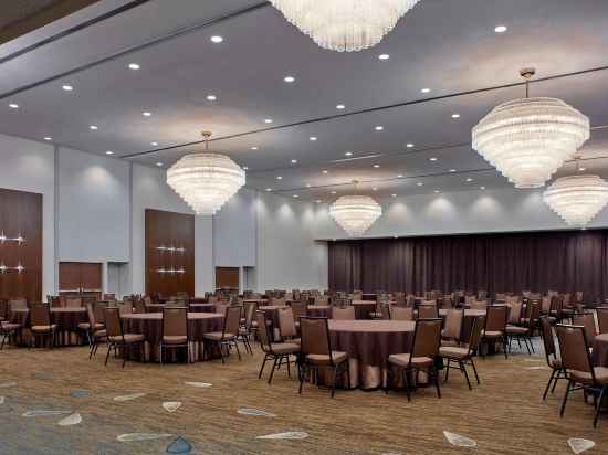 Delta Hotels Winnipeg Dining/Meeting Rooms