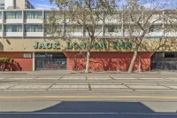 Jack London Inn