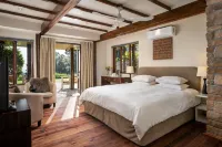 Lalapanzi Lodge Hotels in Grabouw