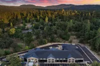 The Inelle, Oakhurst Yosemite, a Tribute Portfolio Hotel