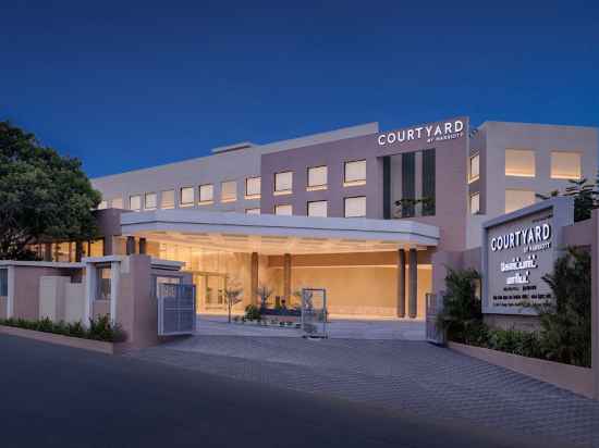 Courtyard by Marriott Tiruchirappalli Hotel Exterior