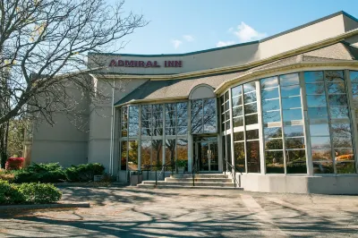 Admiral Inn Hamilton Hotels near Hamilton John C. Munro International Airport