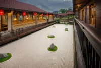 The Onsen Hot Spring Resort Hotel dekat Florawisata Santerra De Laponte