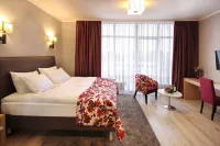 City Park Hotel Hotel in zona Scara Cascadelor