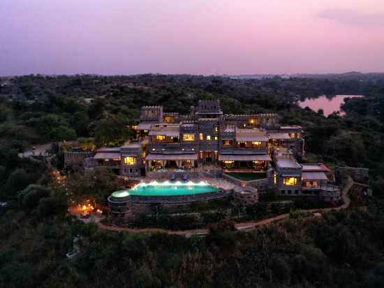 Chunda Shikar Oudi Hotel Exterior