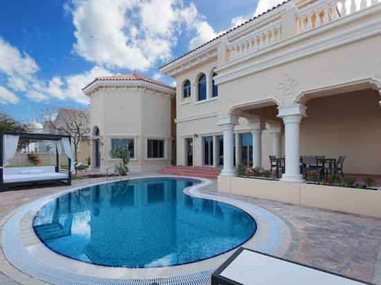 Maison Privee - Palm Jumeirah Beach Front XL Villa w/Prvt Pool Fitness & Recreational Facilities