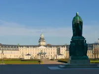 Novotel Karlsruhe City Hotels in der Nähe von Karlsruher Hauptfriedhof