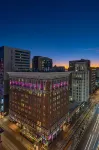 Moxy Phoenix Downtown Hotels near Sky Harbor International Airport