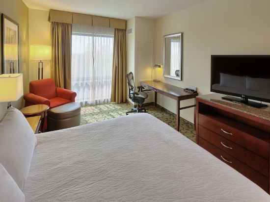 Hilton Garden Inn Durham-University Medical Center Rooms