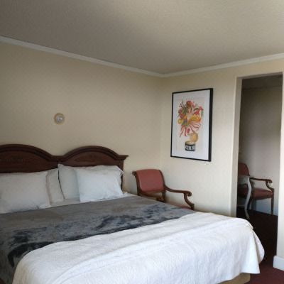 Guest Room Big Horn Motel Promo Code