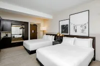 Hotel Fort des Moines, Curio Collection by Hilton Hotels near 4th Street