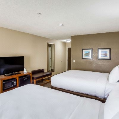 Standard Room, 2 Queen Beds, Non Smoking Comfort Inn Promo Code