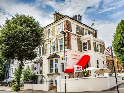 OYO London Guest House Hotels in North Acton