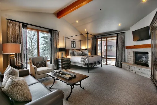 Premium Luxury Two Bedroom Suite with Mountain Views 2 Apartment Hotel by Redawning Hotels near The Spa at Stein Eriksen Lodge Deer Valley