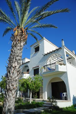 One Bedroom Apartment - Just 800 m from the Beach