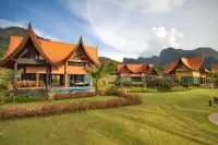 Tha Lane Bay Villas Hotels near Ban Khao Khom Mosque