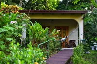 The Falls at Manuel Antonio Hotels near Islas Gemelas