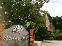 Railay Bay Resort & Spa Hotels near Chicken Rock