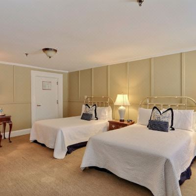 Traditional Double Room The Presidents' Quarters Inn Promo Code