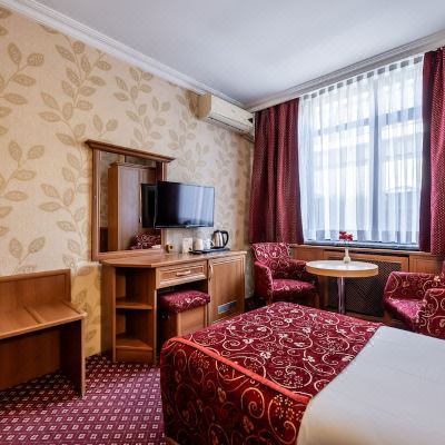 Standard Double Or Twin Room Bristol Hotel Promo Code