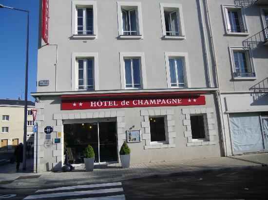 Hôtel de Champagne Hotel Exterior