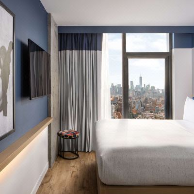 1 KING LANDMARK CITY VIEW HEARING ACCESSIBLE Motto by Hilton New York City Chelsea Promo Code